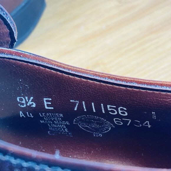 Weyenberg Mens Classic Leather Dress Shoe Size 9.5E Brown - Picture 6 of 7